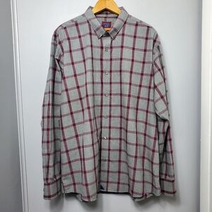 UNTUCKit Gray and Purple Plaid Button Down Shirt